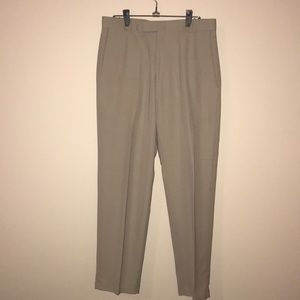 Kenneth Cole Reaction men’s dress pants 32x30 EUC.